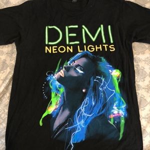 💉 DEMI NEON LIGHTS ALBUM SHIRT 🥄